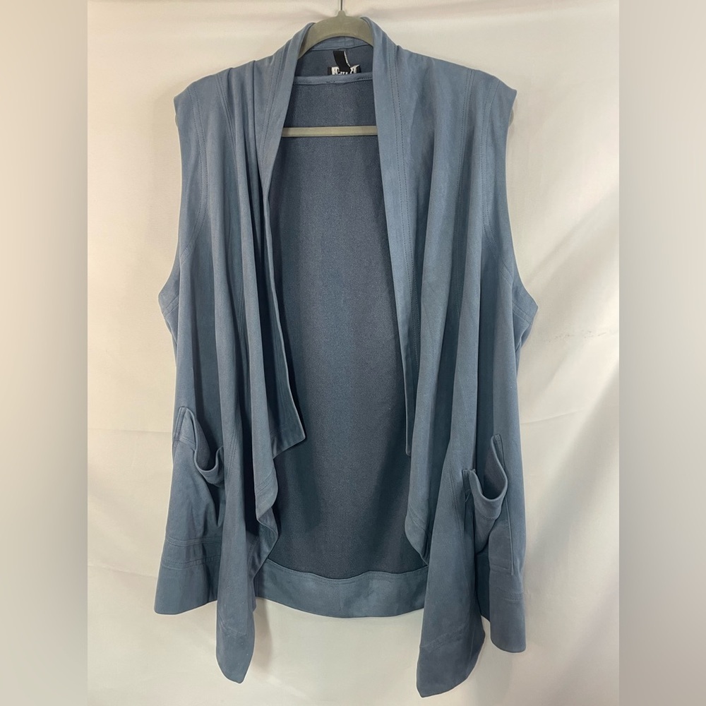 Jones New York faux suede dusty blue vest, fabulous pockets and relaxed fit.